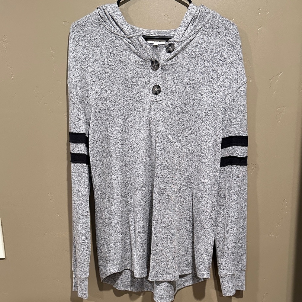 Maurices Women’s Sweater with Black Accents